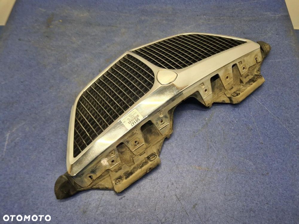 LANCIA PHEDRA ATRAPA / GRILL - 7