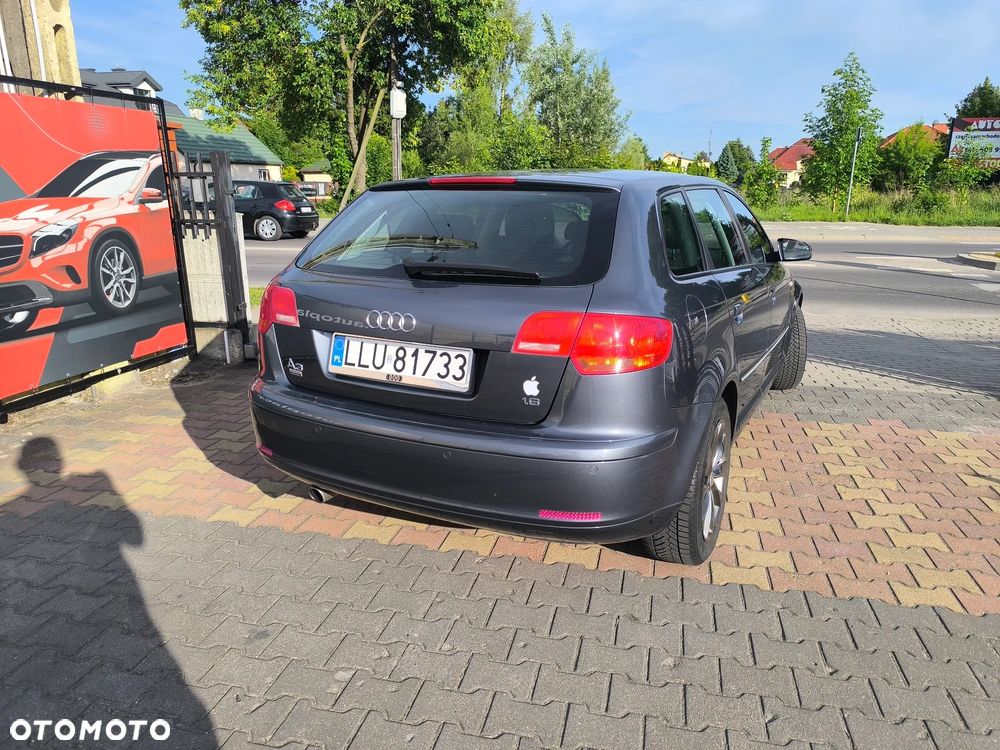 Audi A3 Sportback 1.6 S tronic Ambition - 4
