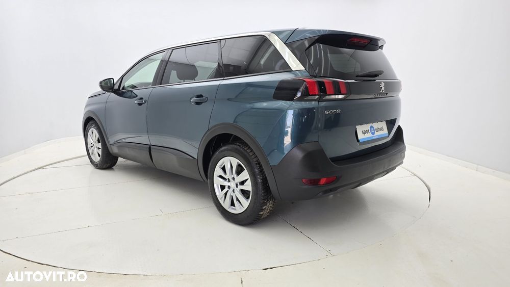 Peugeot 5008 - 10