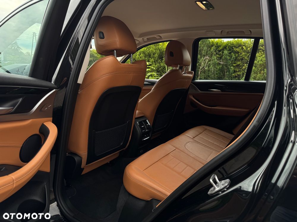 BMW X3 sDrive18d xLine sport - 26