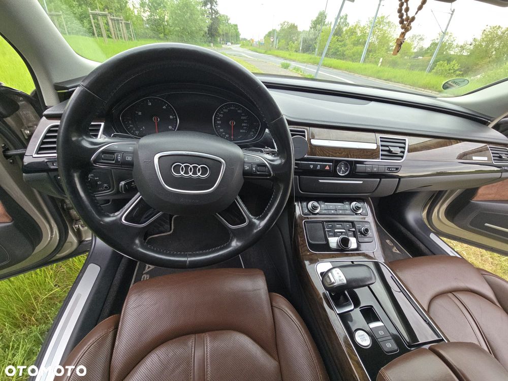Audi A8 4.2 TDI Quattro - 12