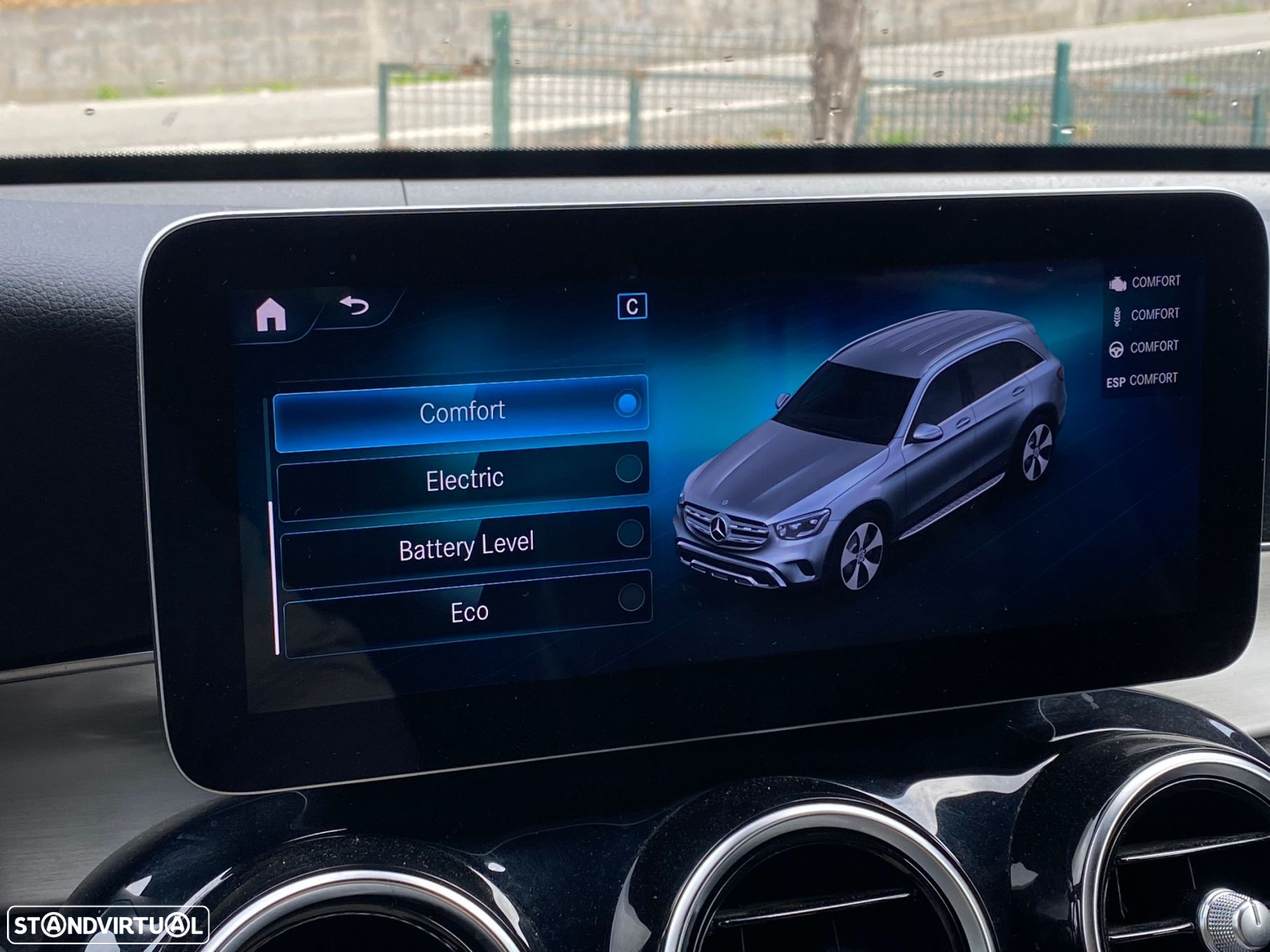 Mercedes-Benz GLC 300 de 4Matic - 33