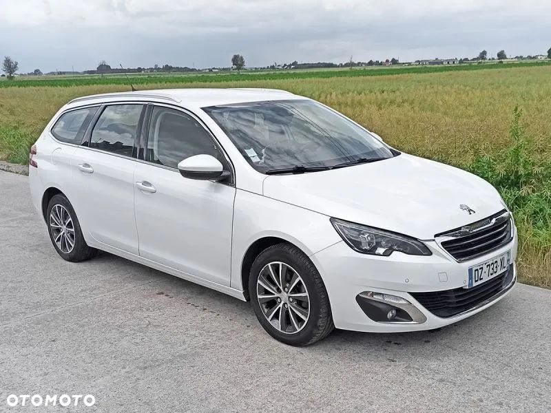 Peugeot 308 - 1