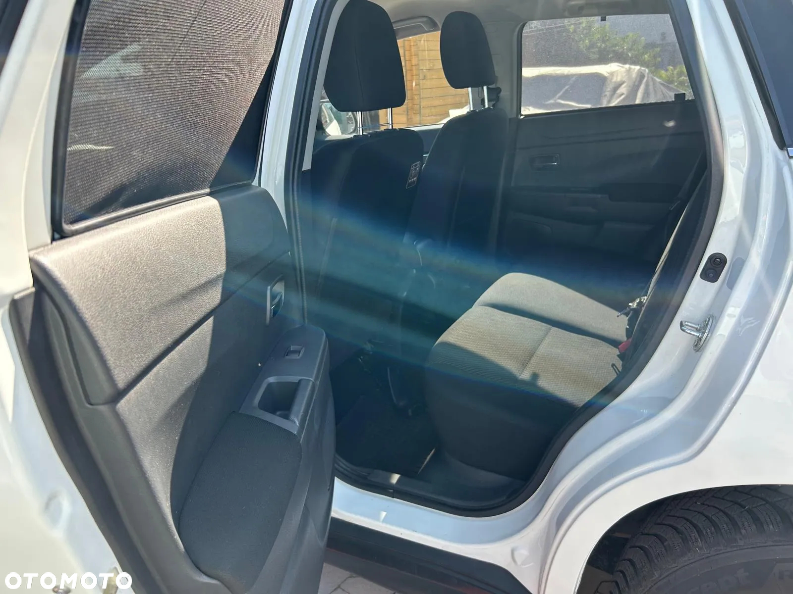 Mitsubishi ASX 1.6 Inform - 16