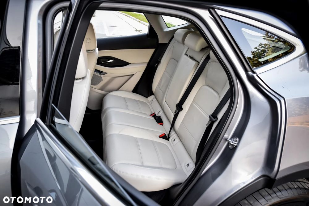 Jaguar E-Pace - 25