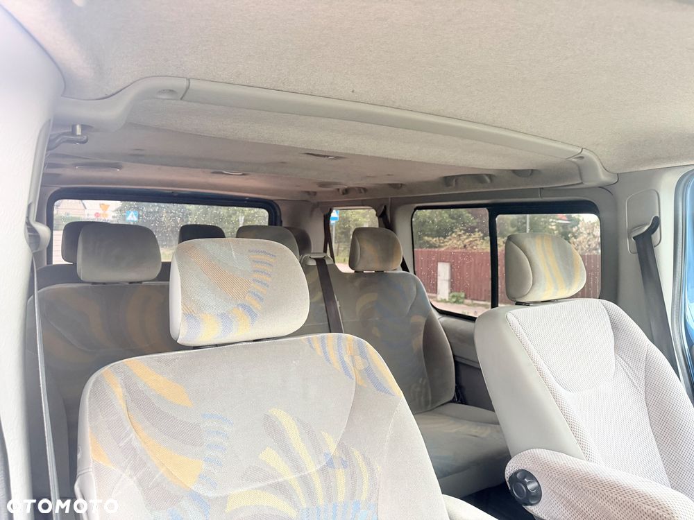 Renault Trafic - 16