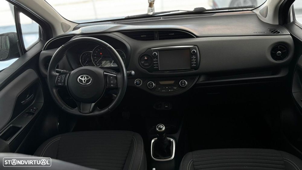 Toyota Yaris 1.0 VVT-i - 9