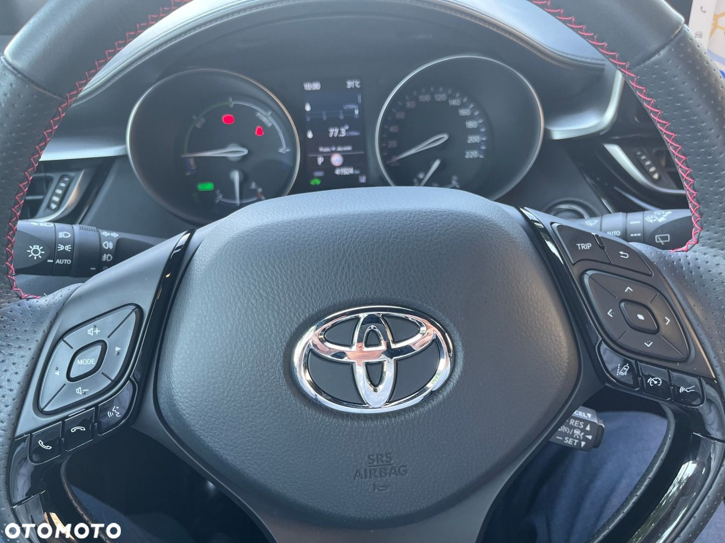 Toyota C-HR - 8