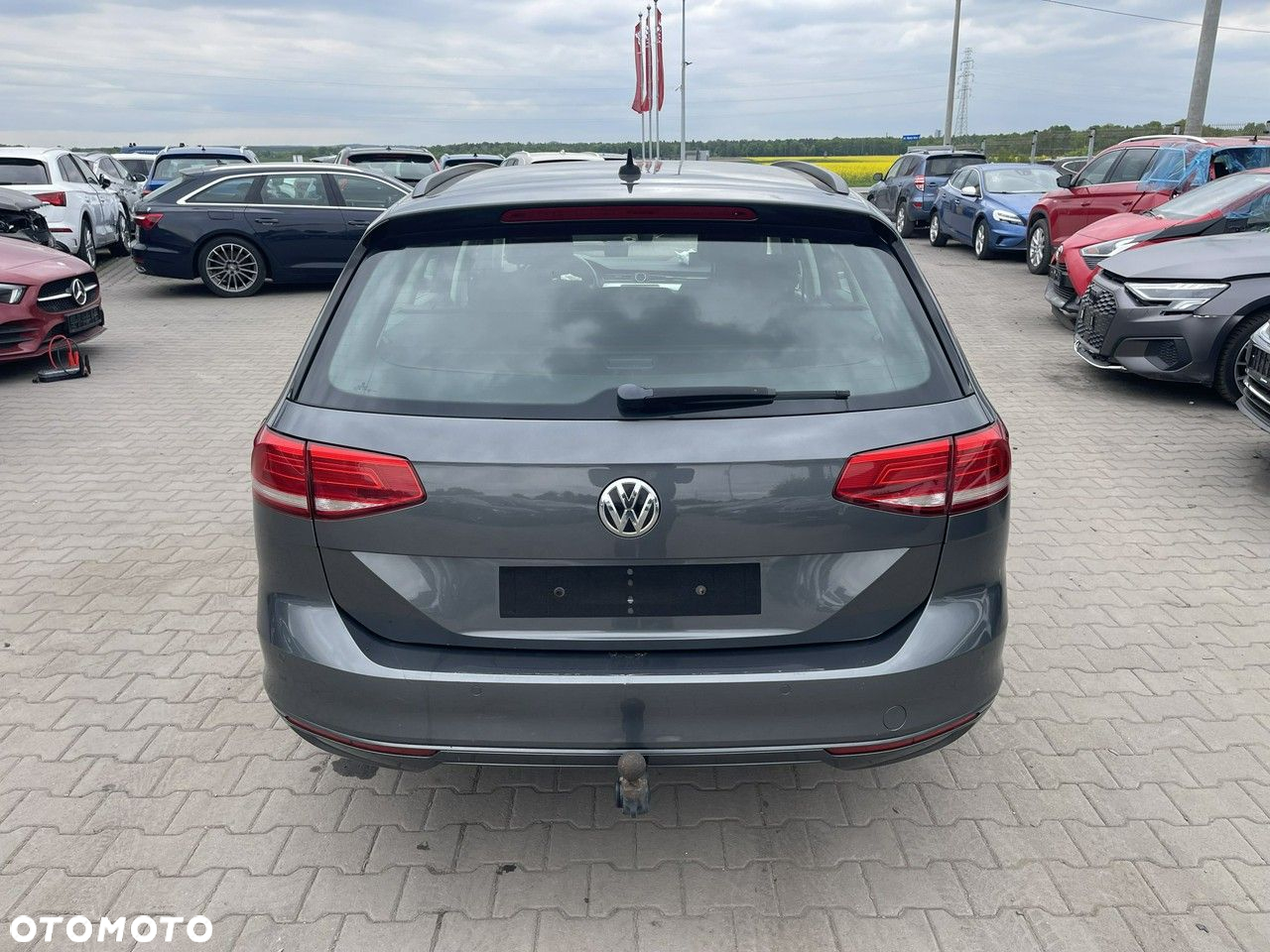 Volkswagen Passat Variant 2.0 TDI SCR DSG Comfortline - 3