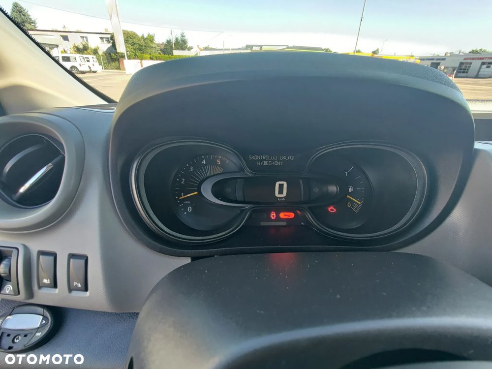 Renault TRAFIC - 13