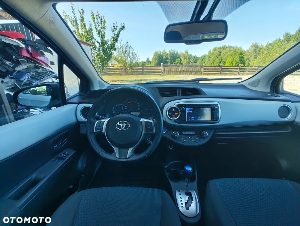 Toyota Yaris 1.5 VVT-i - 9