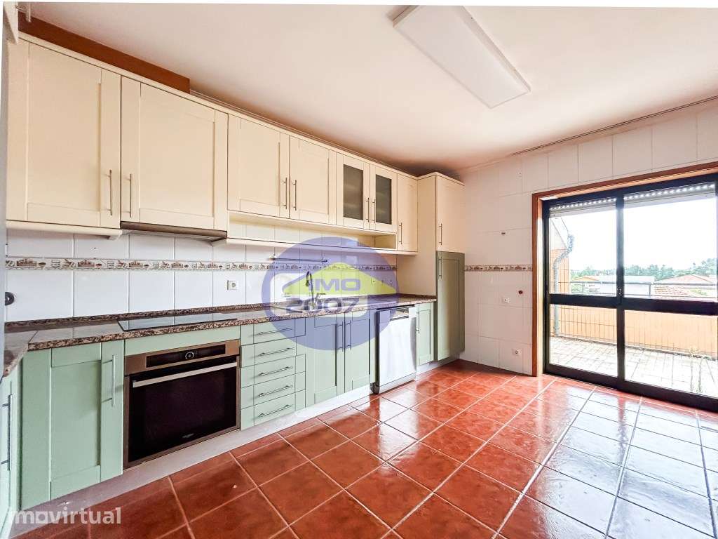 Apartamento T2 Duplex - Grande imagem: 4/26