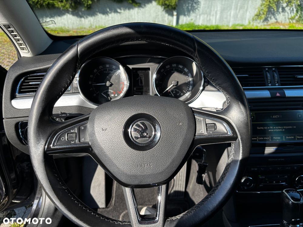 Skoda Superb Combi 2.0 TDI DSG Active - 11