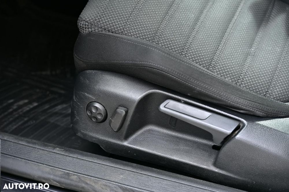 Volkswagen Passat - 13