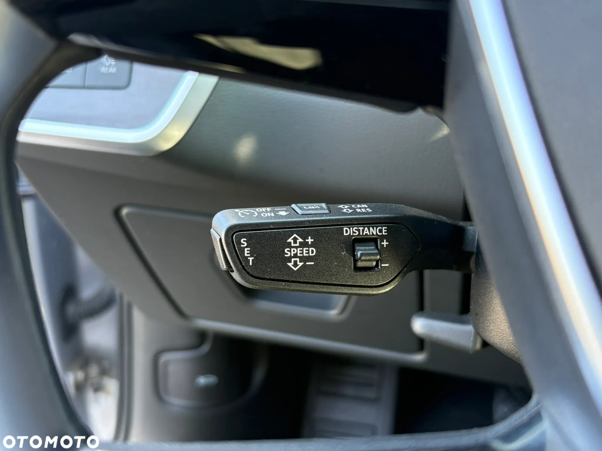 Audi A6 Avant 40 TDI quattro S tronic - 33