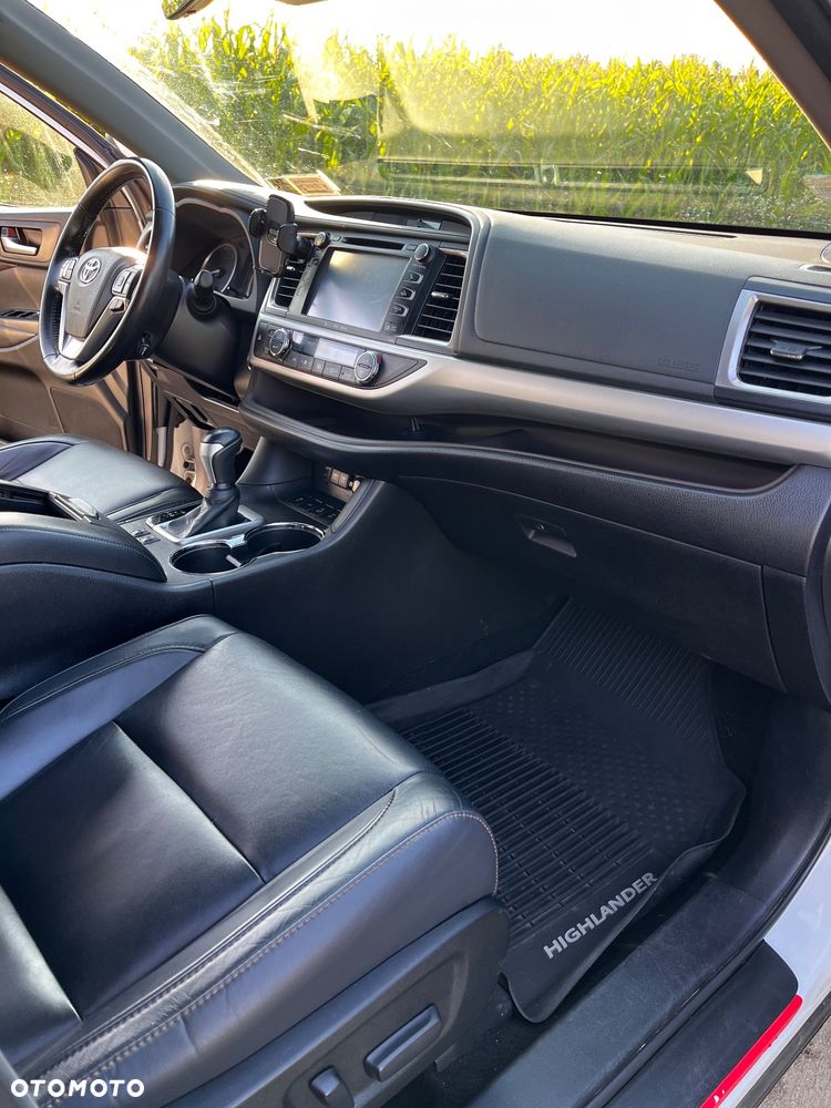 Toyota Highlander - 11
