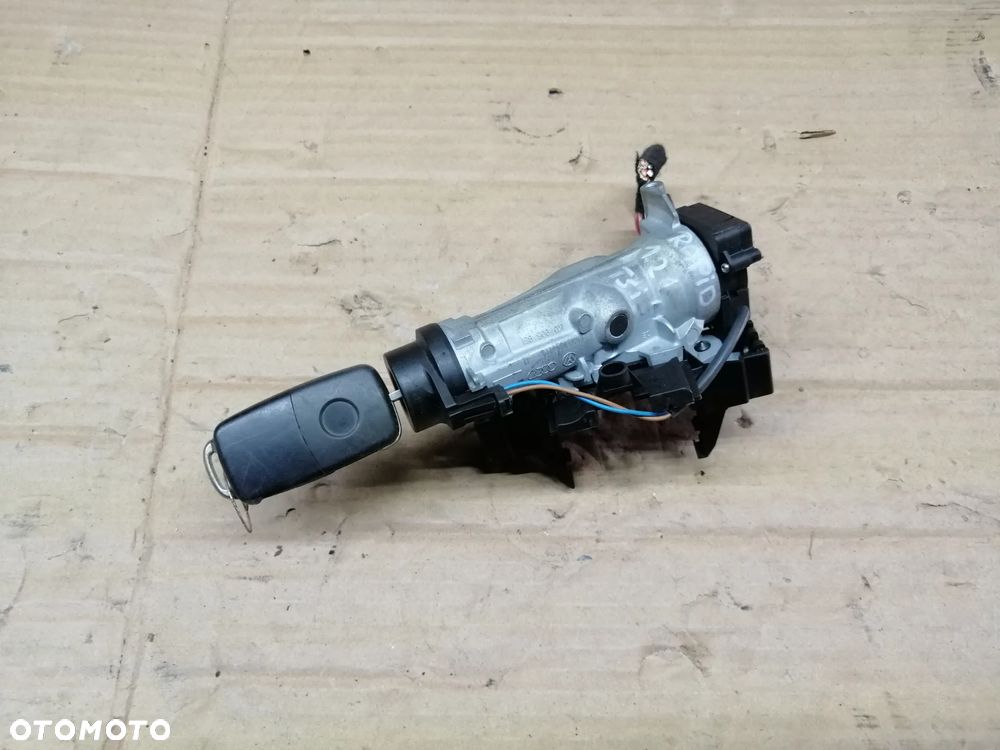 Skoda Rapid 1.2 86KM CBZ CBZA CBZG zestaw startowy komputer Continental 03F906070HA 5WP44882 stacyjka immo moduły licznik i inne - 11