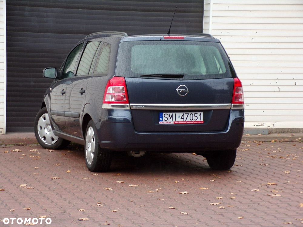 Opel Zafira - 16