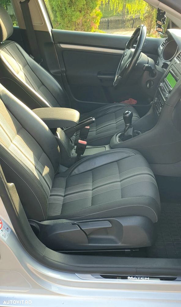 Volkswagen Golf 1.6 TDI DPF MATCH - 19