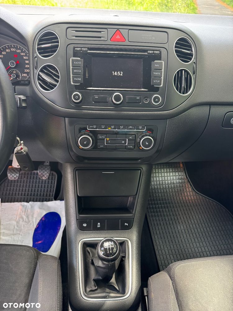 Volkswagen Golf Plus 1.6 TDI Comfortline - 24