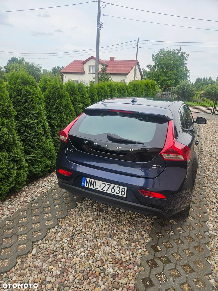 Volvo V40 D2 Momentum - 4
