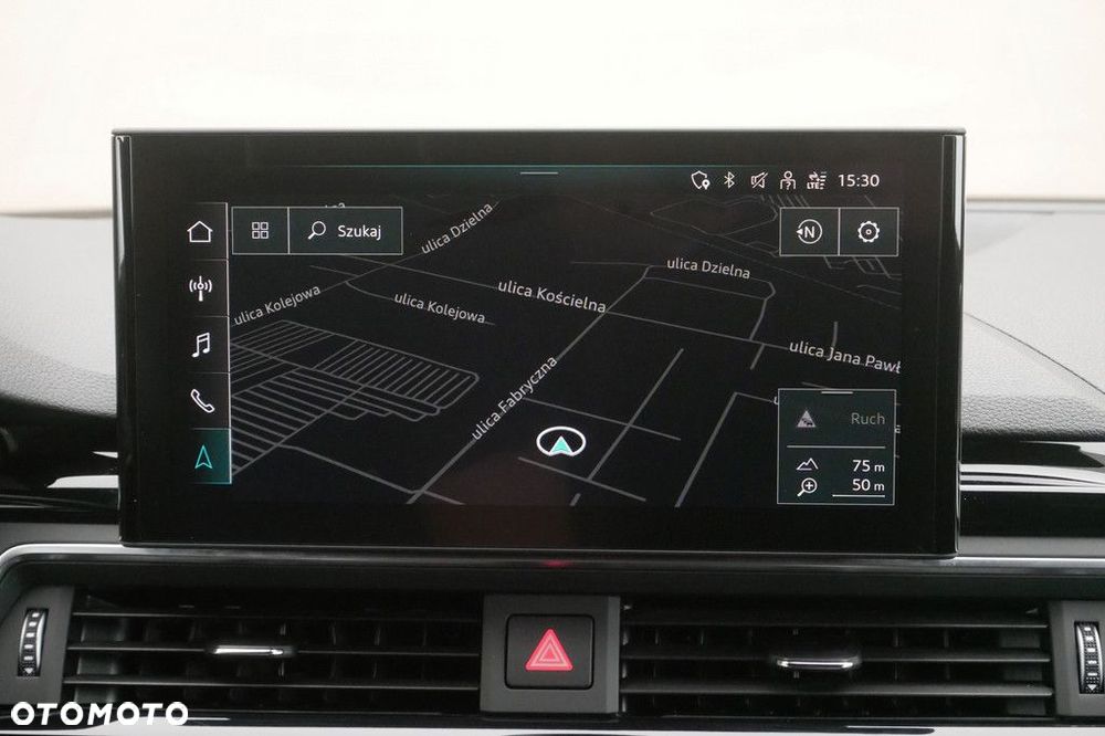 Audi A4 Limousine - 23