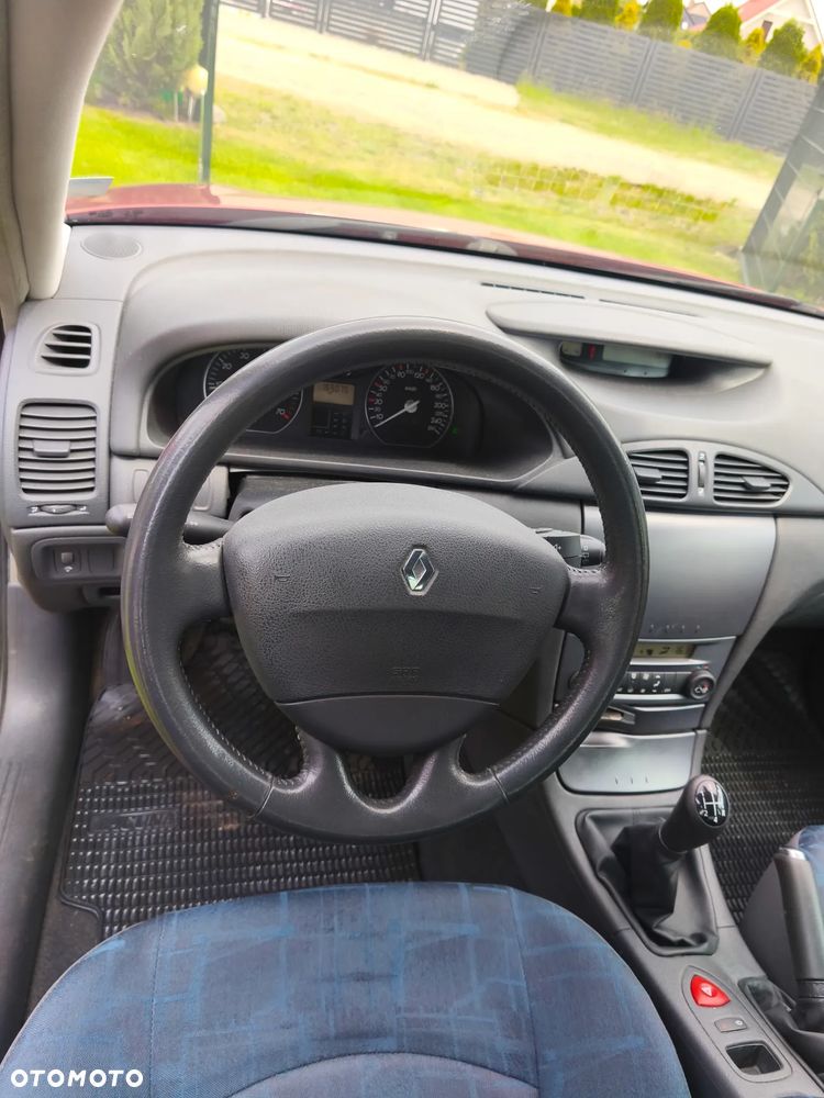 Renault Laguna 1.6 Emotion - 17