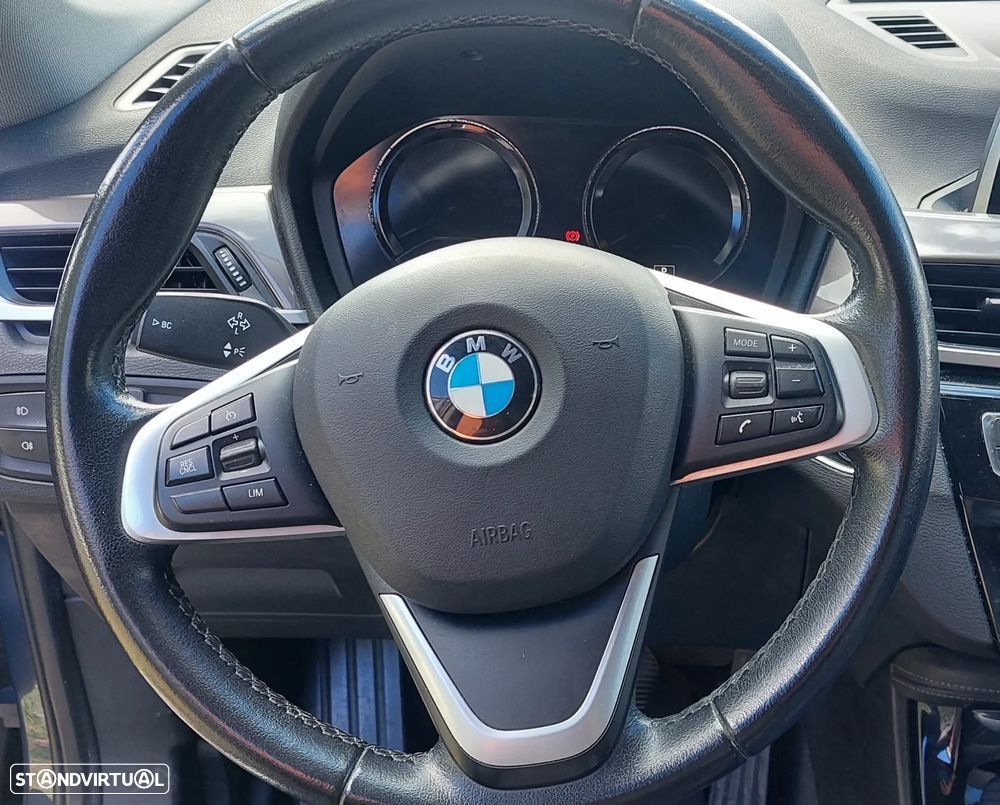 BMW X1 16 d sDrive Auto Line Sport - 5