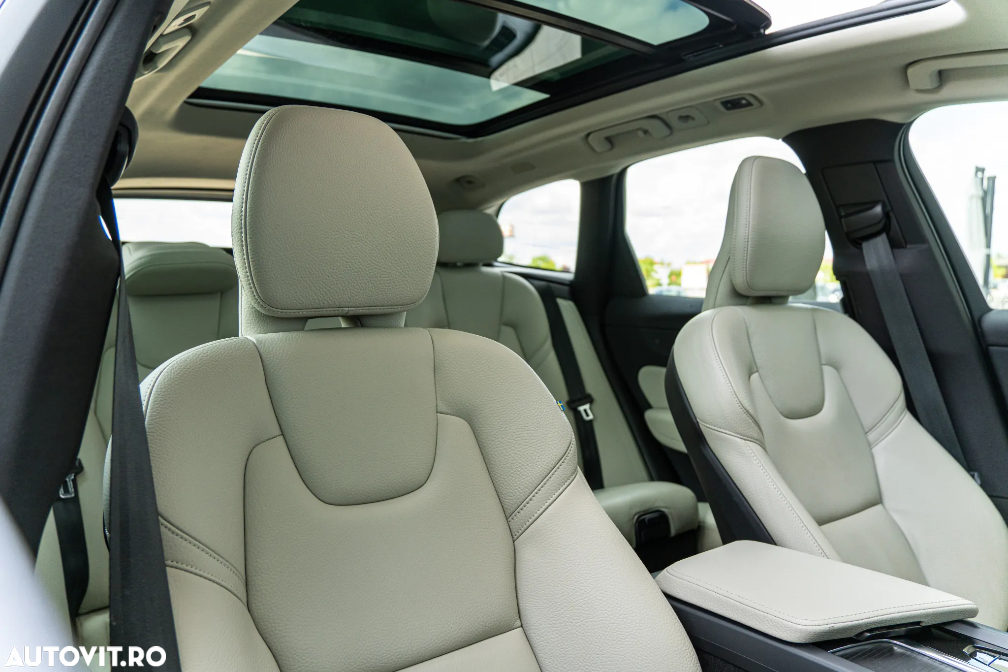 Volvo XC 60 Recharge T8 Twin Engine eAWD Inscription - 5