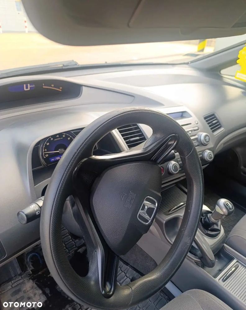 Honda Civic 1.8 Executive - 6