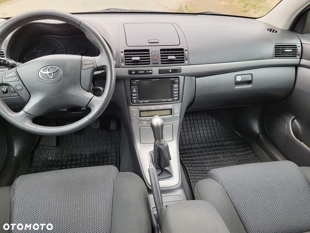 Toyota Avensis 1.8 VVT-i Executive - 7