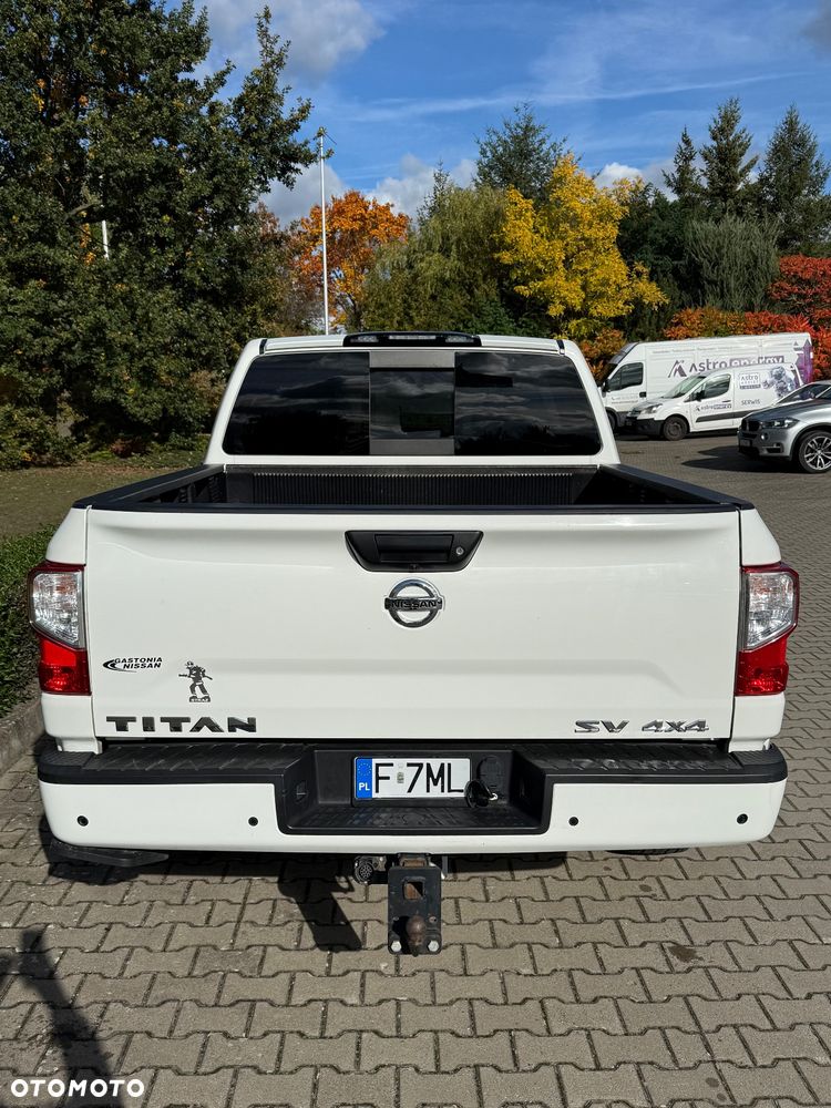Nissan Titan - 7