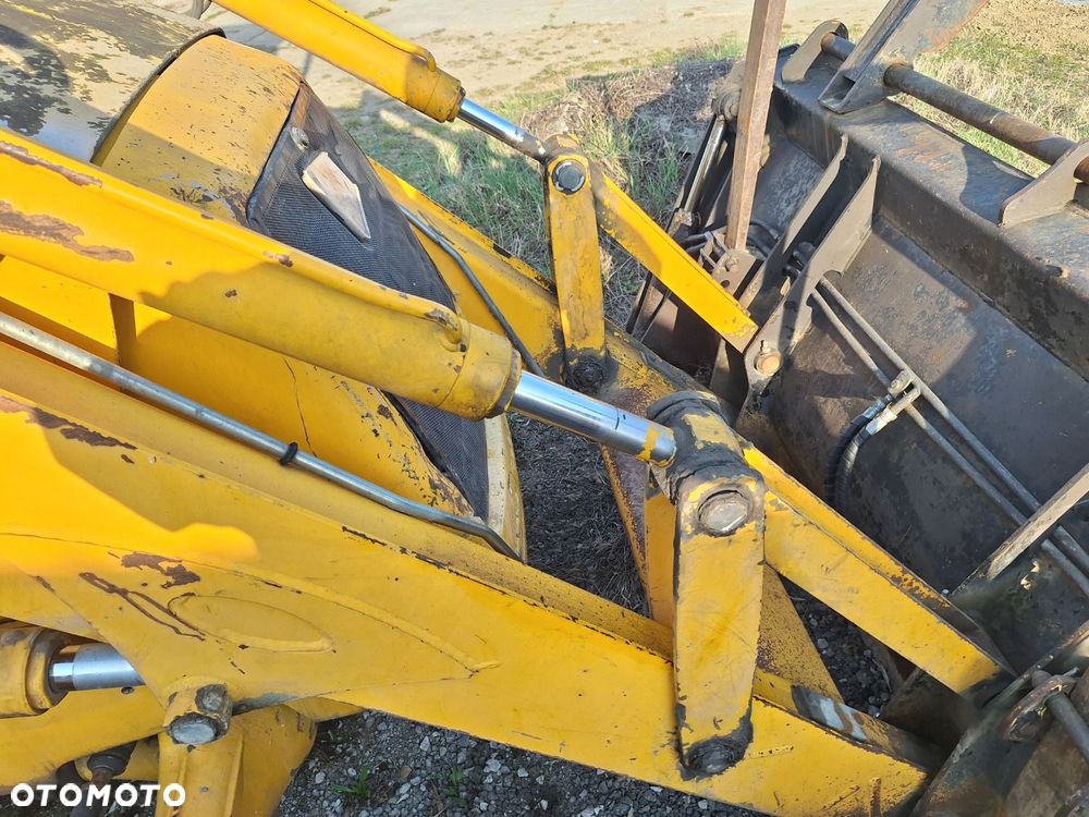 JCB 3Cx 4X4 - 27