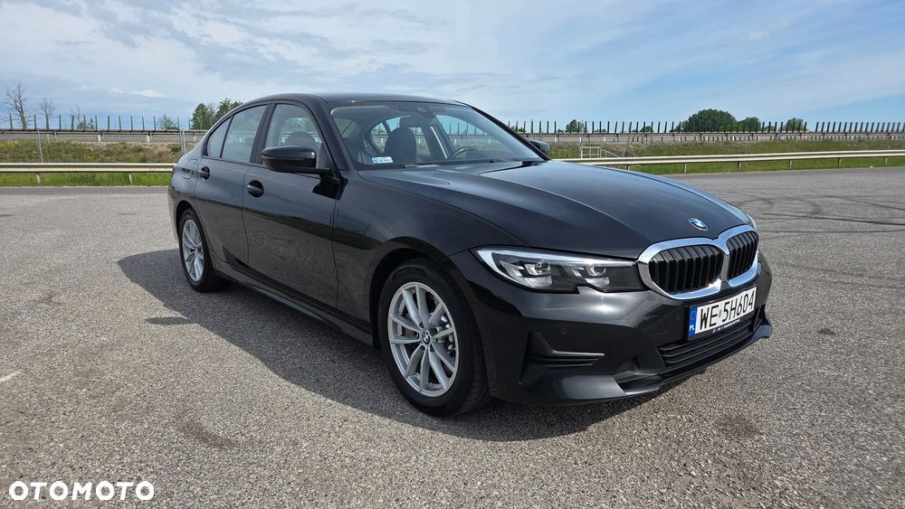 BMW Seria 3 330i - 6