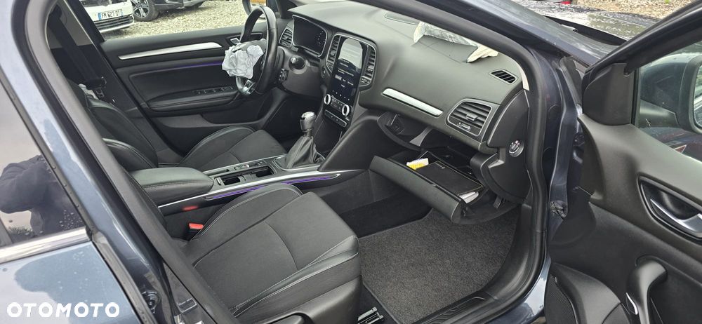 Renault Megane 1.5 Blue dCi Zen - 17
