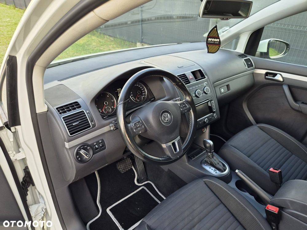 Volkswagen Touran 2.0 TDI DPF BlueMotion Technology DSG Cup - 13
