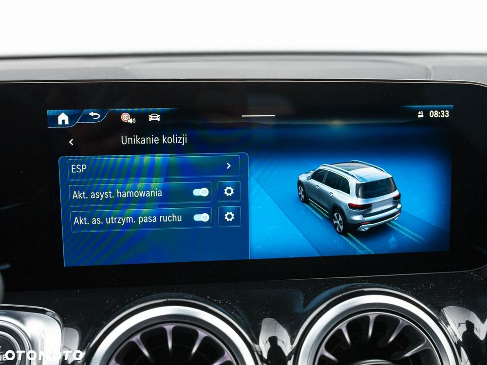 Mercedes-Benz GLB 200 d 4-Matic AMG Line 8G-DCT - 22