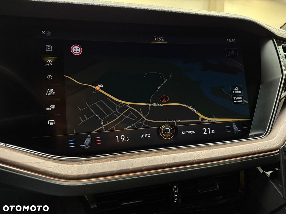 Volkswagen Touareg - 35