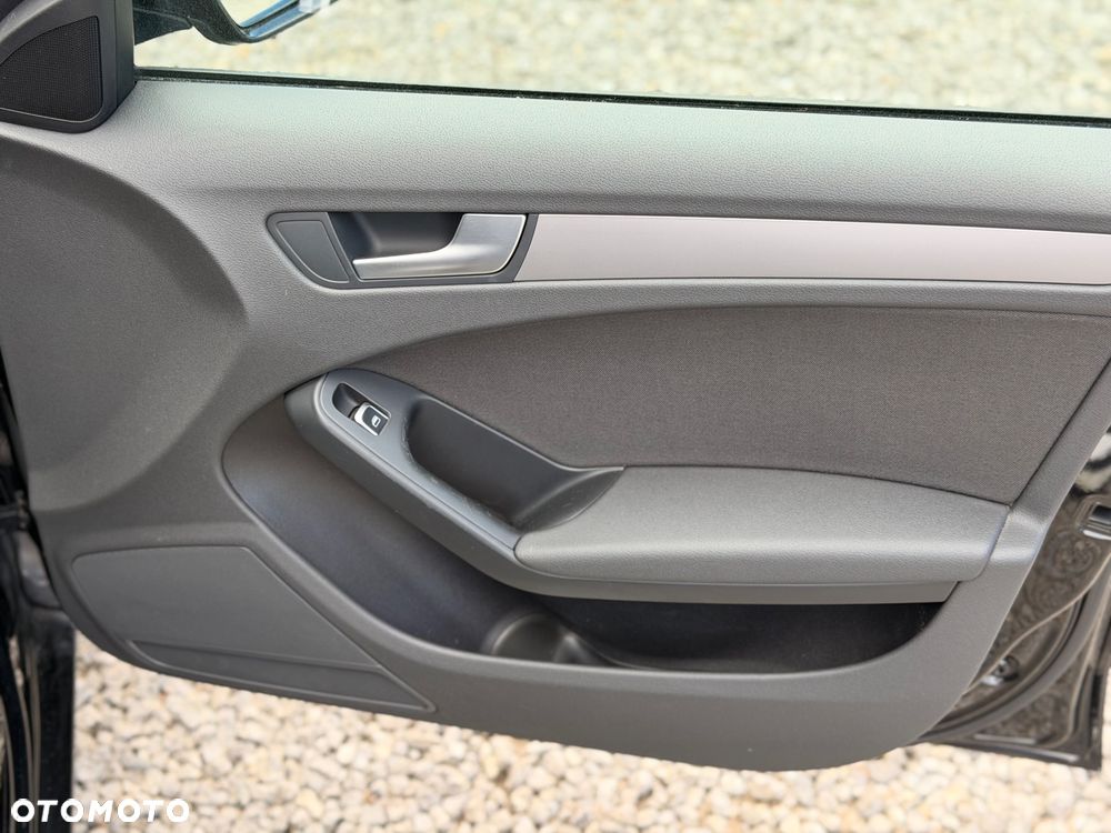 Audi A4 Avant 2.0 TDI DPF multitronic Attraction - 35