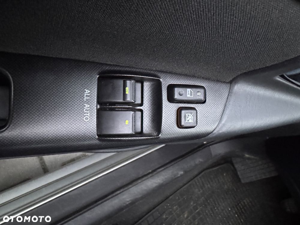 Toyota Corolla 1.4 VVT-i Dynamic - 9