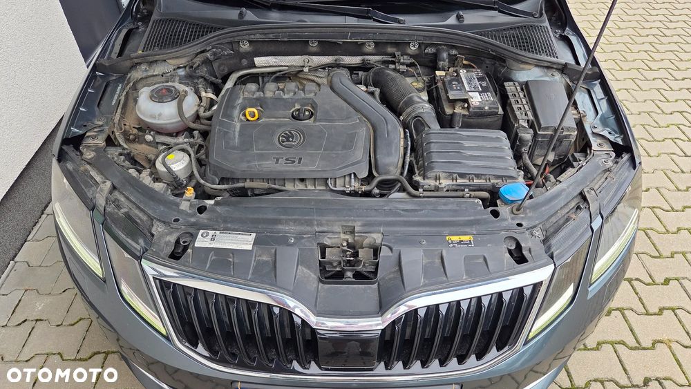 Skoda Octavia 1.5 TSI ACT Style DSG - 25