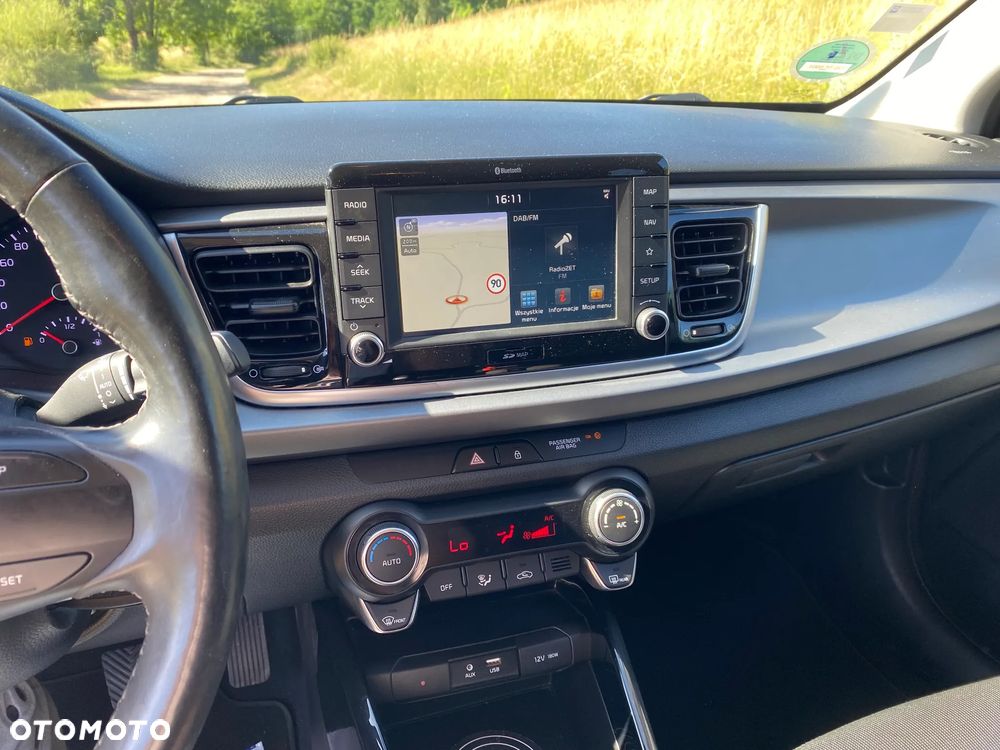 Kia Rio - 11