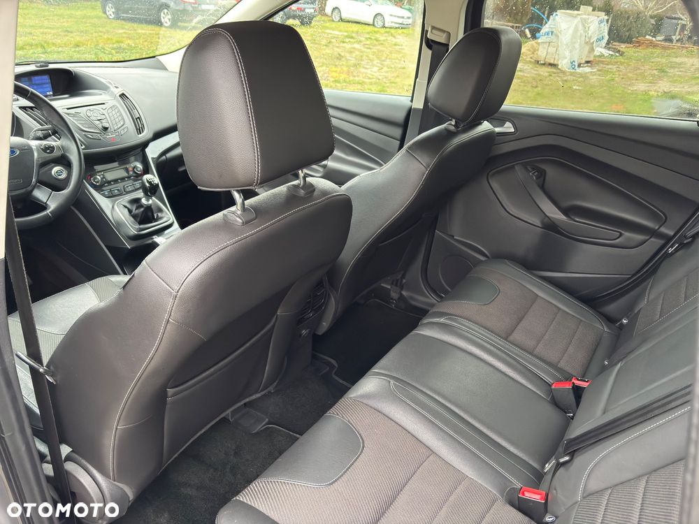 Ford Kuga 2.0 TDCi Titanium FWD - 14