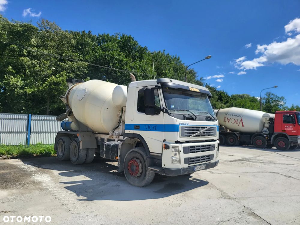 Volvo FM9 6X4 - 2
