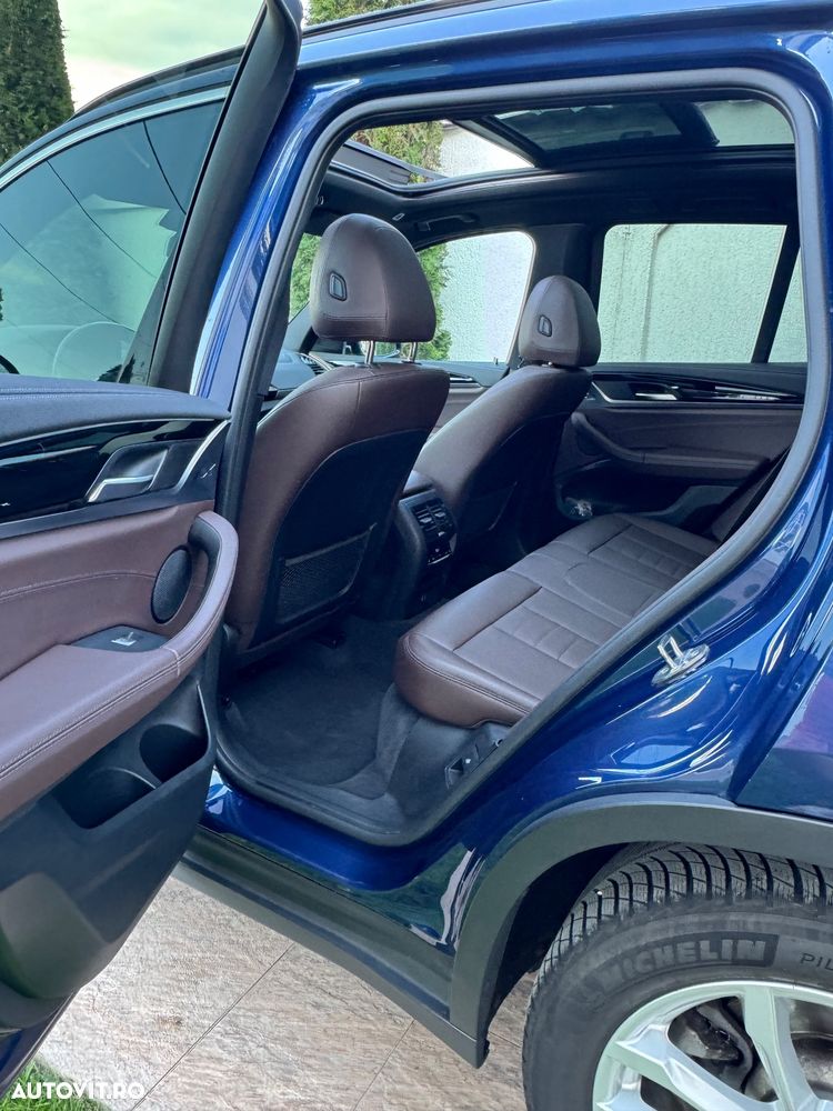 BMW X3 xDrive30i AT Luxury Line - 19