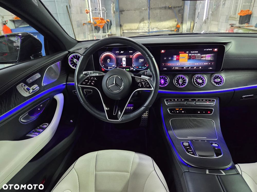 Mercedes-Benz CLS 300 d 4-Matic AMG - 30