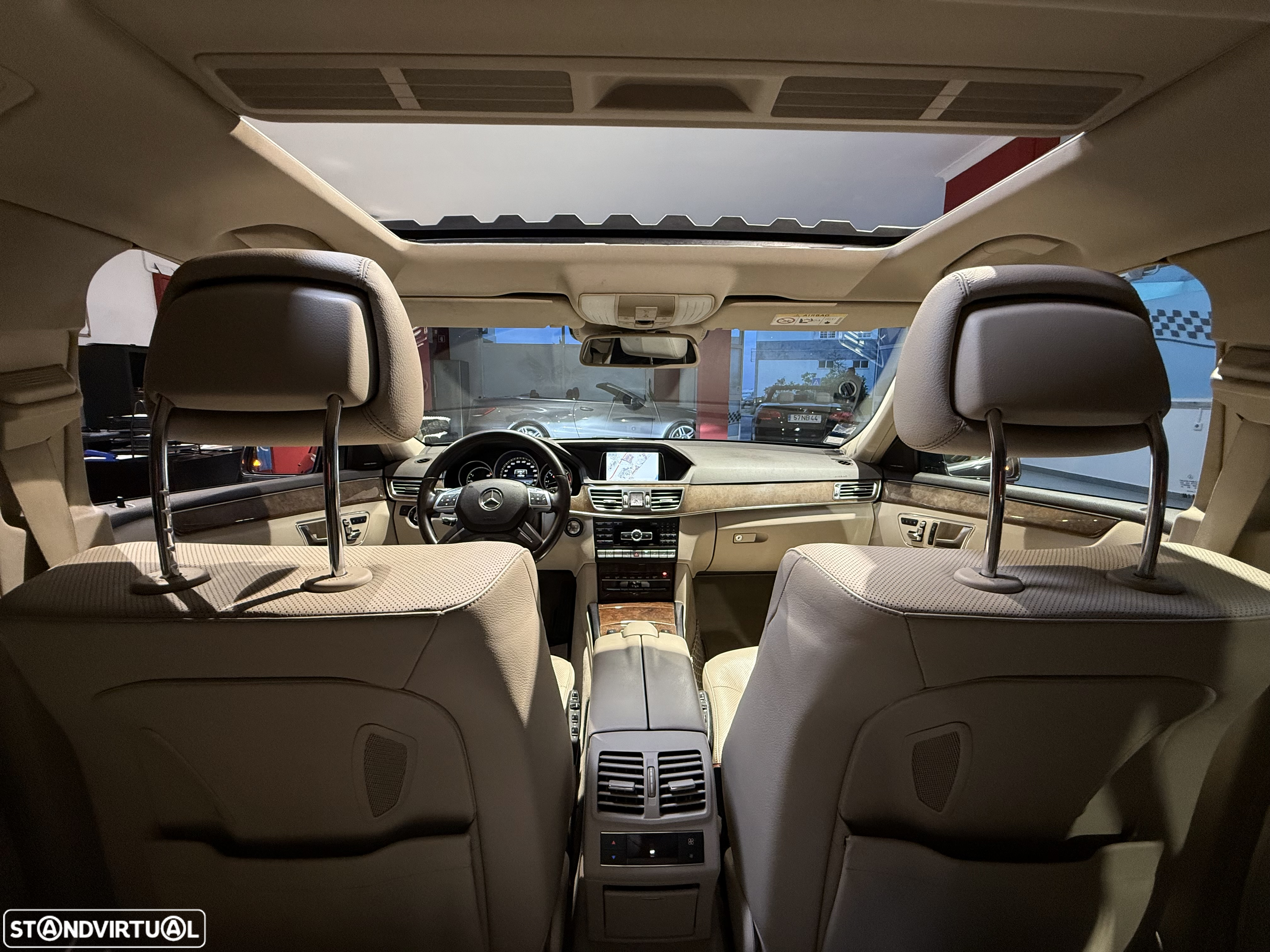 Mercedes-Benz E 350 BlueTEC Avantgarde BE 4-Matic - 11
