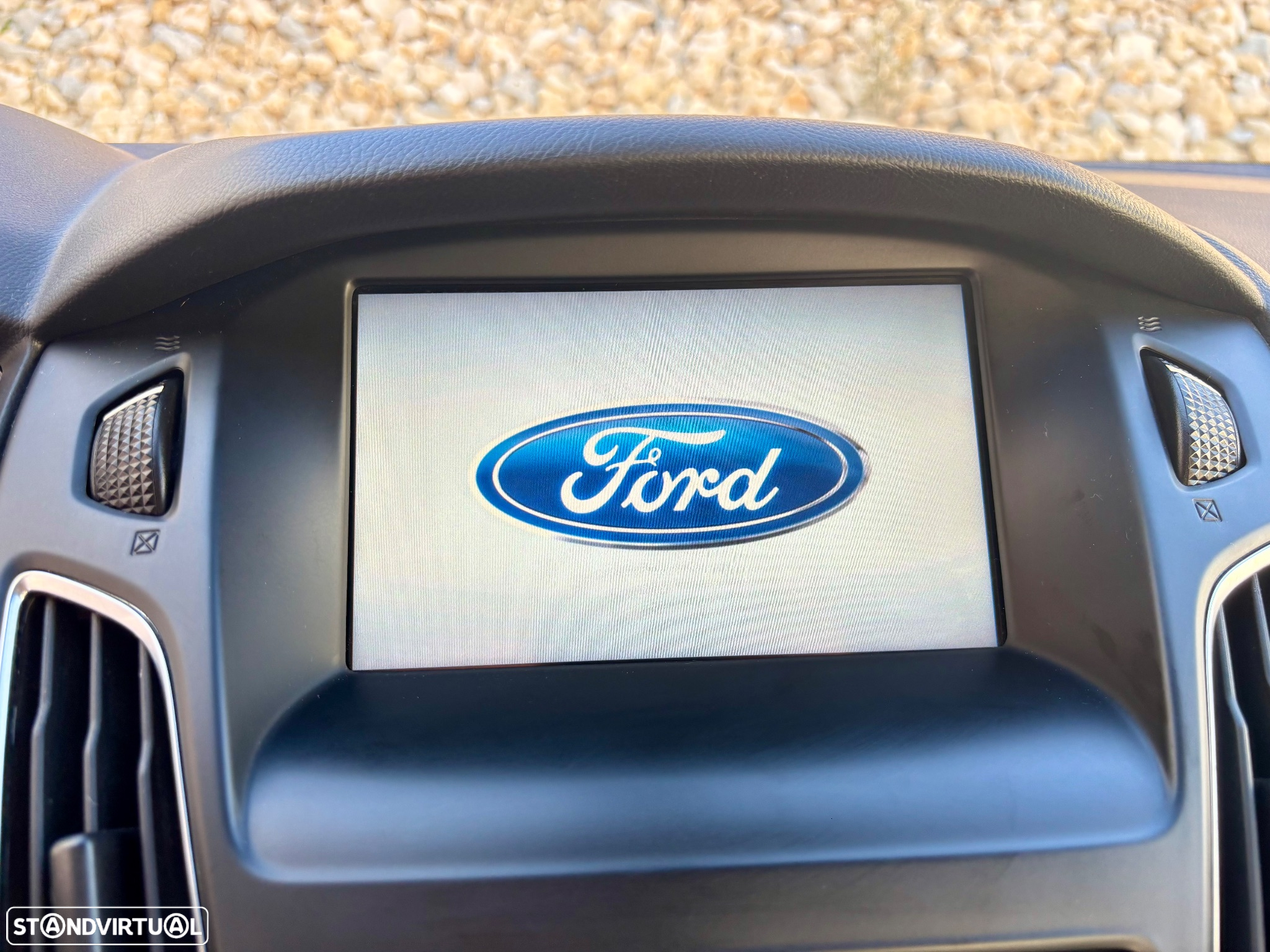 Ford Focus SW 1.0 SCTi Titanium - 40