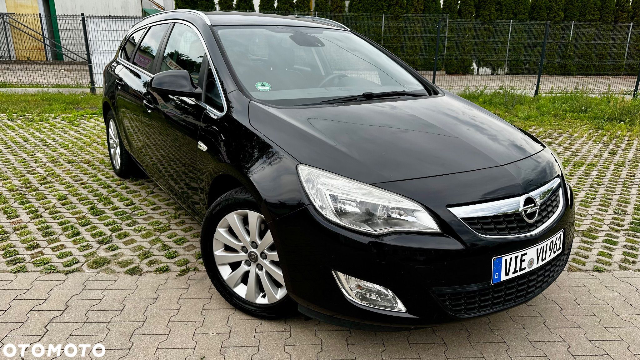 Opel Astra 1.7 CDTI DPF Sports Tourer - 1