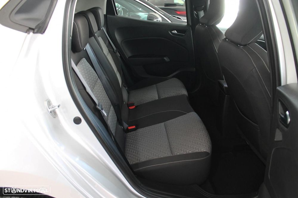Renault Clio TCe 90 EVOLUTION - 6